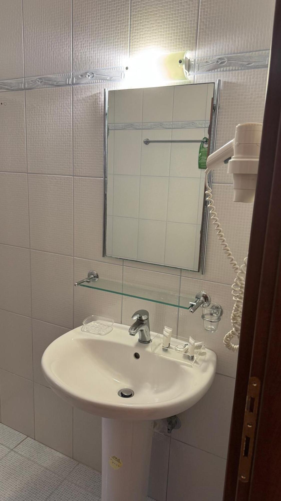 Chrisovalanto Hotel Szívota Kültér fotó